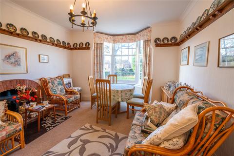 4 bedroom detached house for sale, Waltham Road, Grimsby, Lincolnshire, DN33