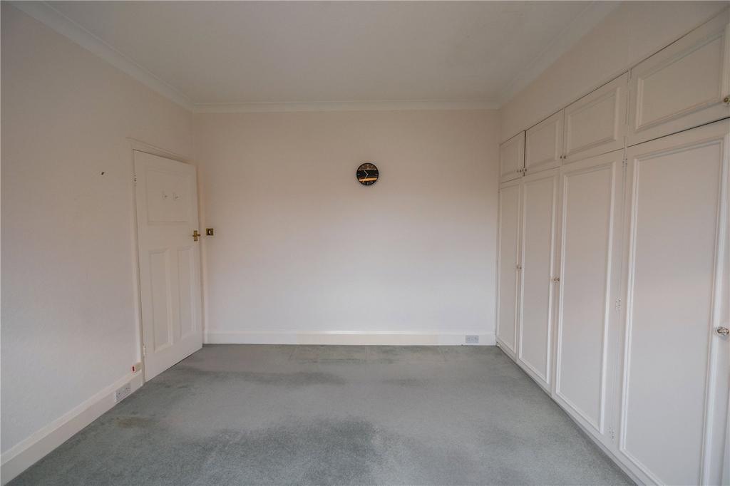 Bedroom 1 (2)