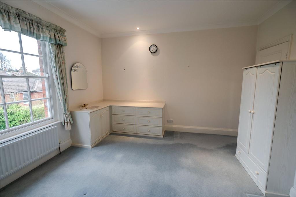 Bedroom 2 (2)
