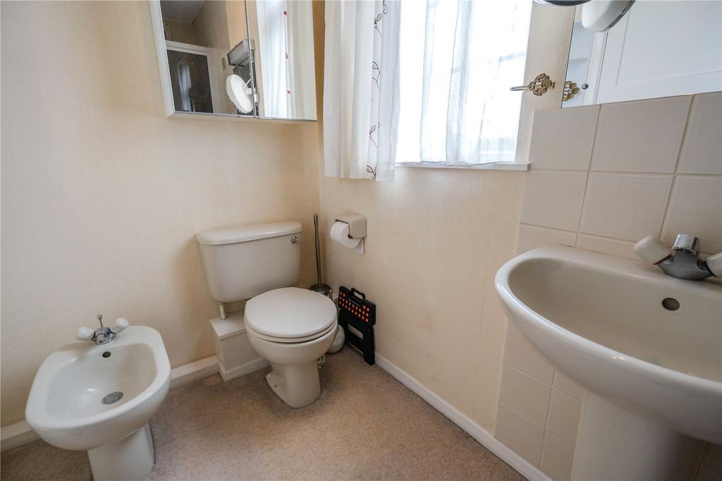 En-Suite (2)