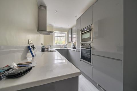 undefined, Bulstrode Court, Gerrards Cross, Buckinghamshire