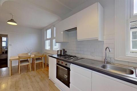 2 bedroom maisonette for sale, Isis Street Earlsfield