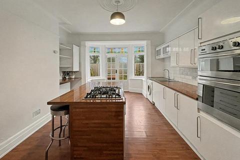 undefined, Southbourne Grove, Westcliff On Sea, Essex