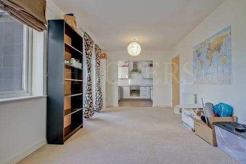 2 bedroom flat for sale, Mayo Road, London, NW10