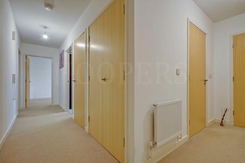 2 bedroom flat for sale, Mayo Road, London, NW10