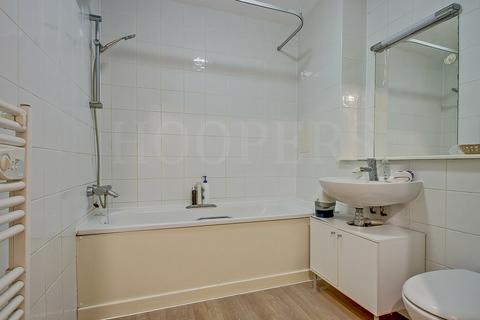 2 bedroom flat for sale, Mayo Road, London, NW10