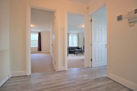 2 bedroom flat to rent, Woodside Grange Road, London N12