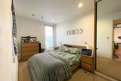 1 bedroom flat to rent, High Street, Uxbridge, UB8