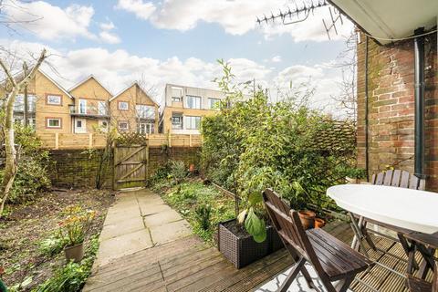 1 bedroom flat for sale, Barton Close, London SE15