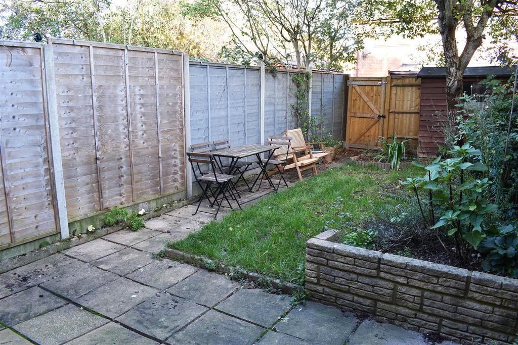 Garden (2)