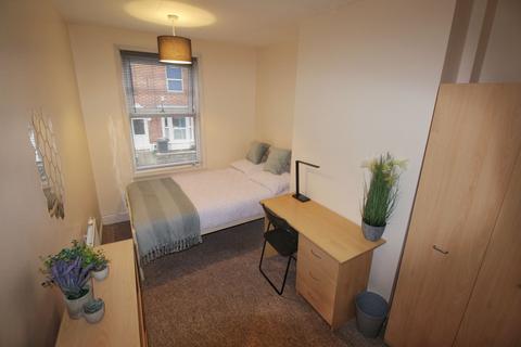 1 bedroom in a house share to rent, 67 Hewson Road, Lincoln, Lincolnshire, LN1 1RZ