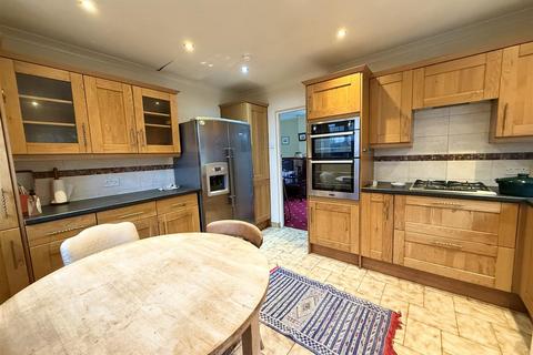 3 bedroom detached house for sale, Lon Cynlais, Sketty, Swansea