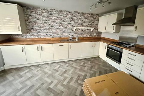 4 bedroom semi-detached house for sale, Navy Close, Burbage