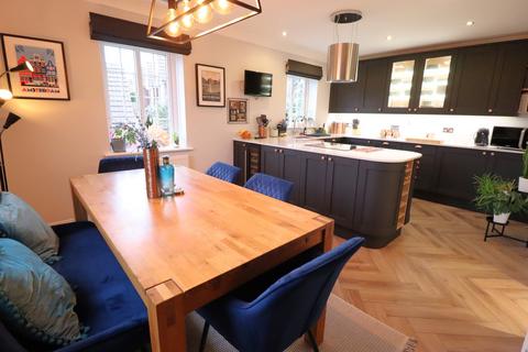 undefined, Rectory Garth, Rayleigh, SS6