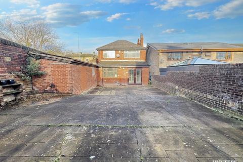4 bedroom detached house for sale, 51, Upper Road, Dewsbury