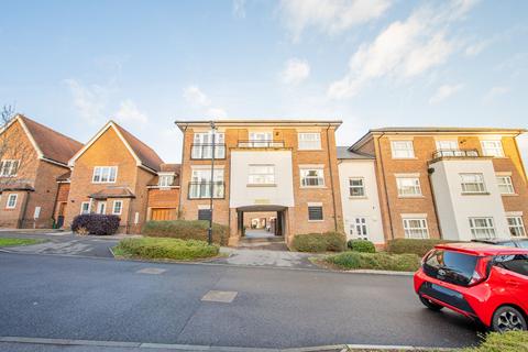 2 bedroom flat for sale, Trubwick Avenue, Waverley House, RH16
