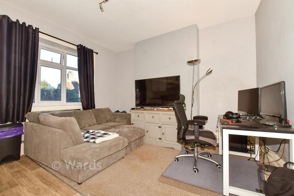 Lounge/ Kitchen