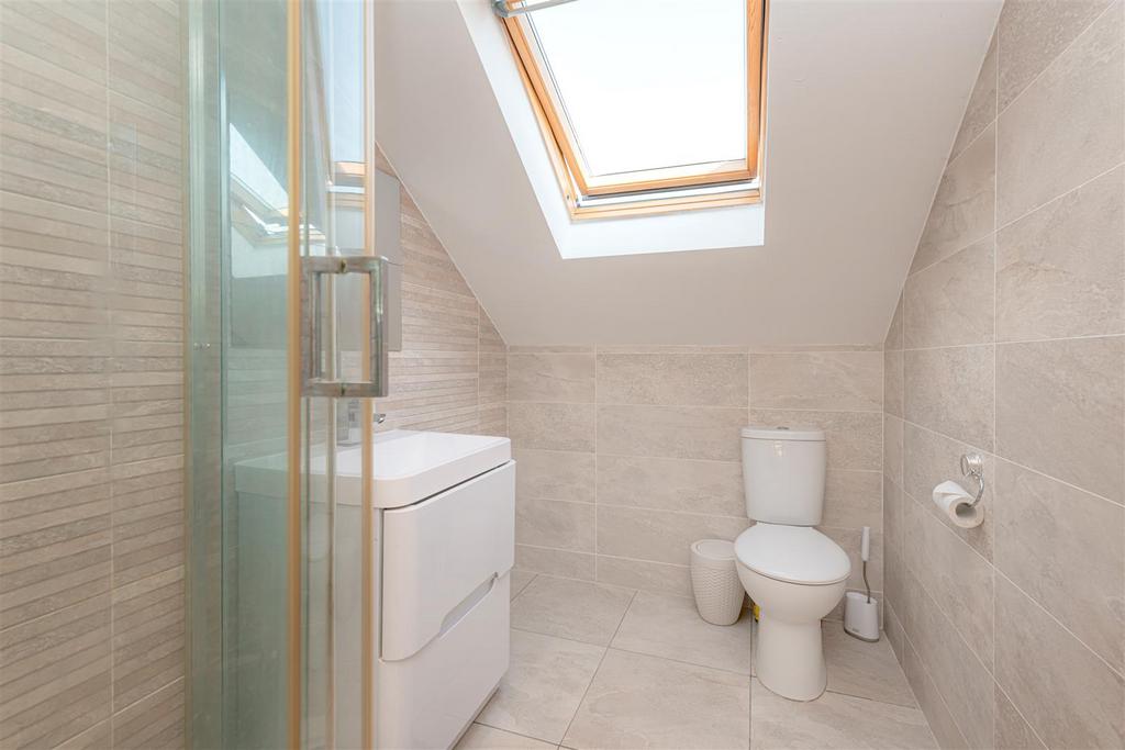 Principal Bedroom Ensuite