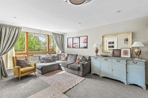 undefined, Ryemead Boulevard, High Wycombe HP11