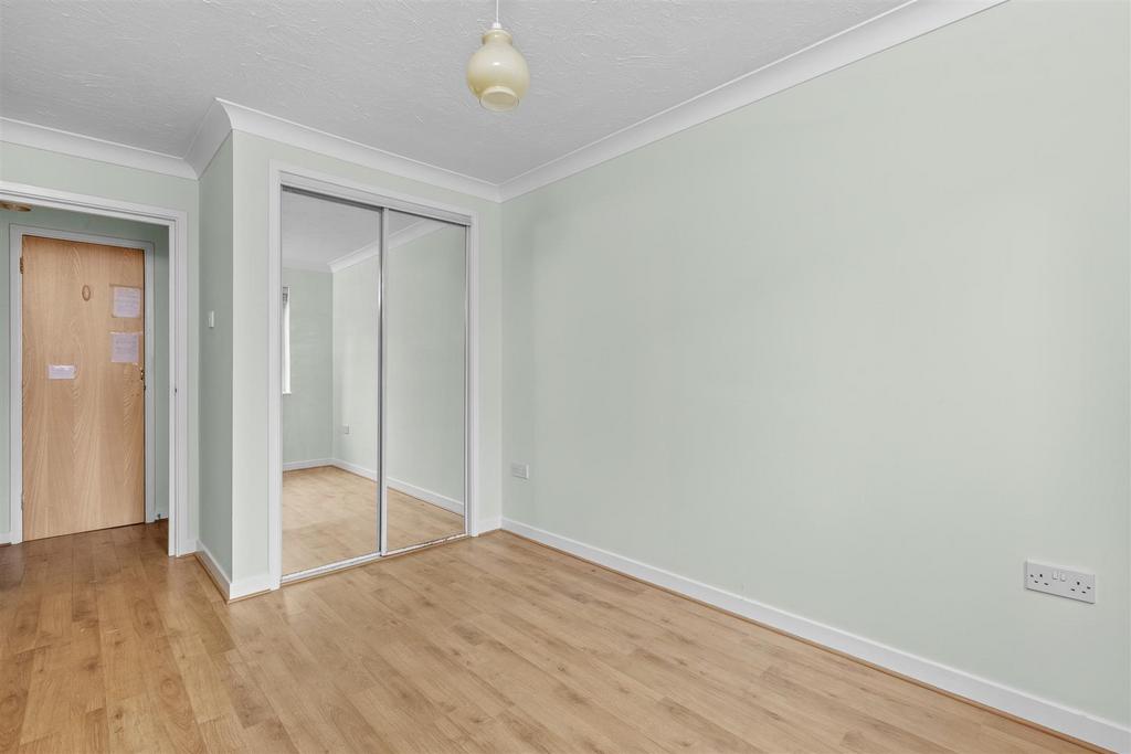 Bedroom (2)