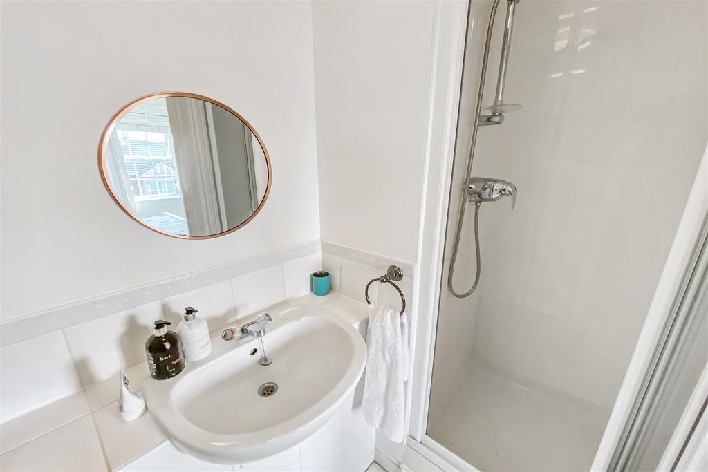 En Suite Bathroom