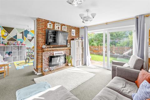 3 bedroom semi-detached house for sale, Mill End Road, High Wycombe HP12