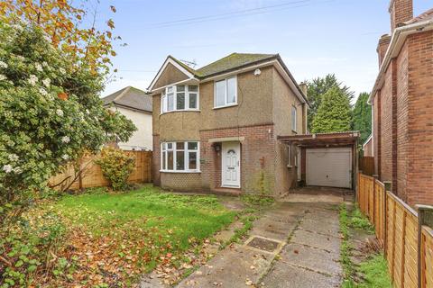 3 bedroom detached house for sale, Verney Avenue, High Wycombe HP12