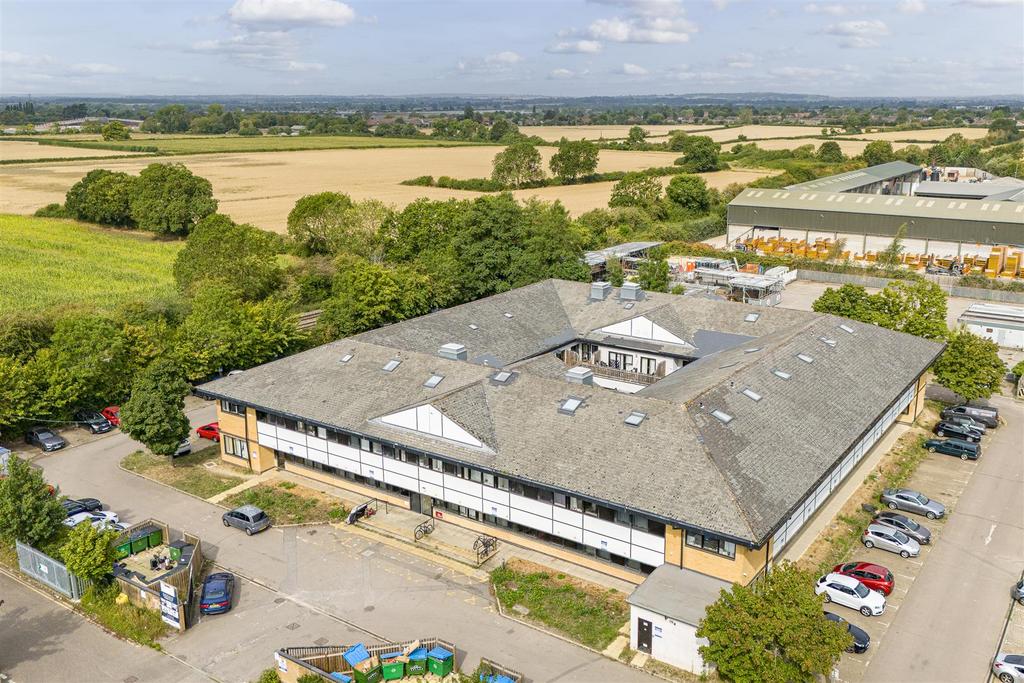 Cube House, Quilters Way, HP22 5 TB Drone-1.jpg