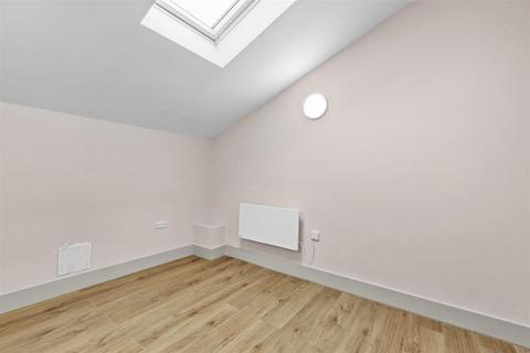 undefined, Quilters Way, Stoke Mandeville HP22