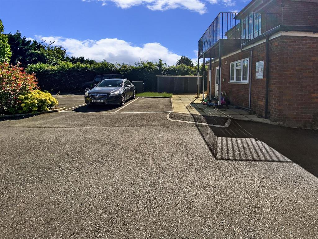 Parking.jpg