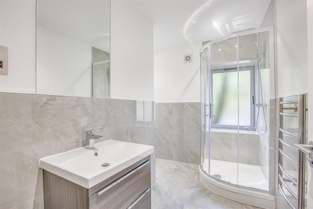 Family Shower Room