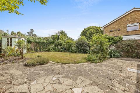 4 bedroom detached house for sale, Cresswell Way, Holmer Green HP15