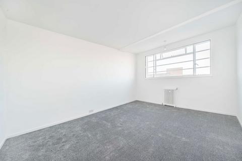 2 bedroom flat for sale, Sheen Road, Richmond TW9