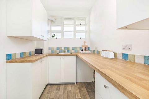 2 bedroom flat for sale, Sheen Road, Richmond TW9