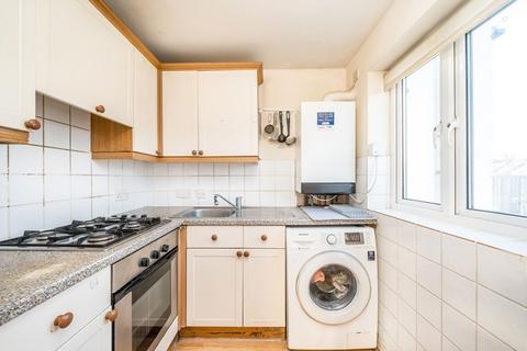 undefined, St. Johns Road, Isleworth TW7