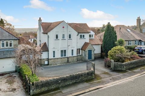 5 bedroom detached house for sale, Woodside Road, Beaumont Park, HD4
