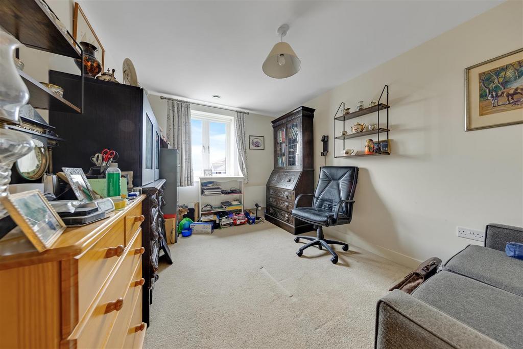 07-45a3 PFMCS - 8 Roslin Place-25.jpg