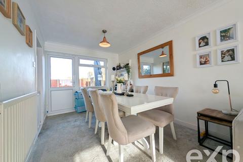 3 bedroom terraced house for sale, Felderland Close, Maidstone ME15