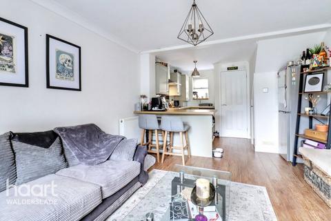 Wedgewood Drive, Chatham