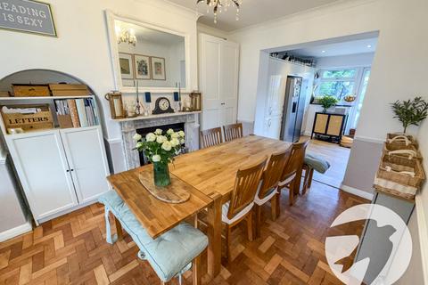 4 bedroom semi-detached house for sale, Brownspring Drive, London, SE9
