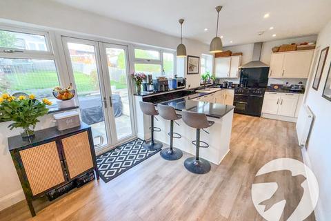 4 bedroom semi-detached house for sale, Brownspring Drive, London, SE9