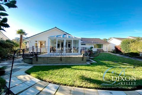 3 bedroom detached bungalow for sale, Craigwood Drive, Ferndown. BH22