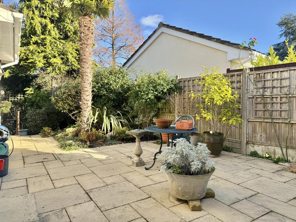 Side Patio garden