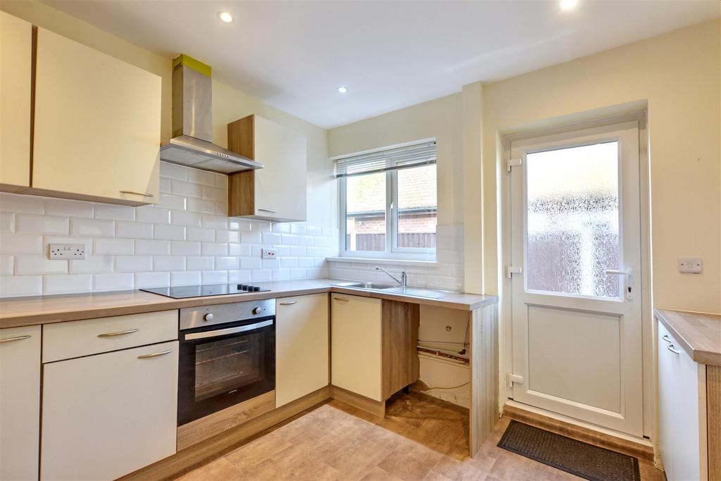Kitchen 1.jpeg