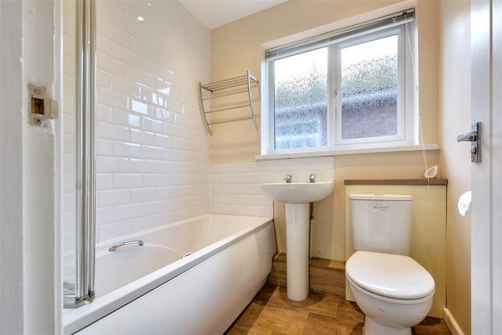 Bathroom 3.jpeg