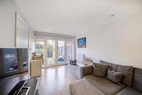 undefined, Linksway,  Hendon,  NW4