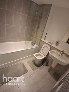 1 bedroom apartment to rent, Saxton Lane, Leeds