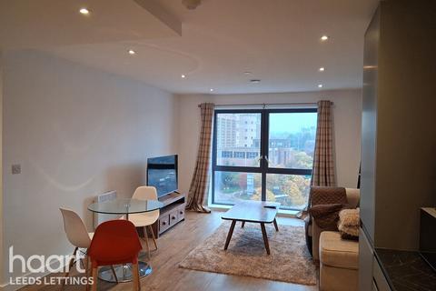 1 bedroom apartment to rent, Saxton Lane, Leeds
