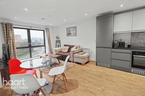 1 bedroom apartment to rent, Saxton Lane, Leeds