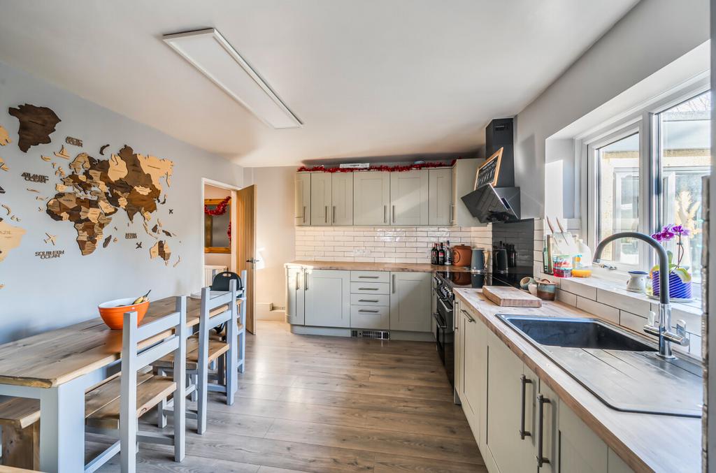 Kichen/Dining Room